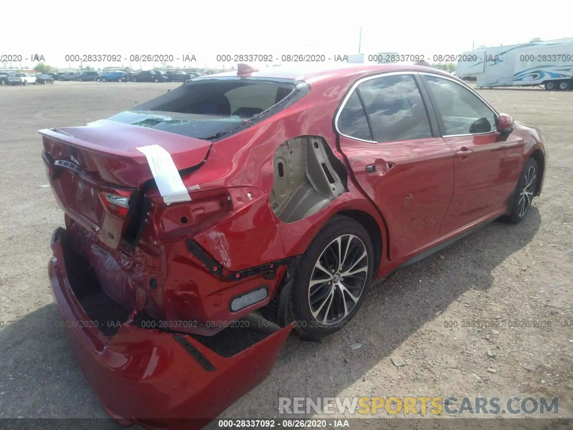 4 Photograph of a damaged car 4T1G11AK7LU329045 TOYOTA CAMRY 2020