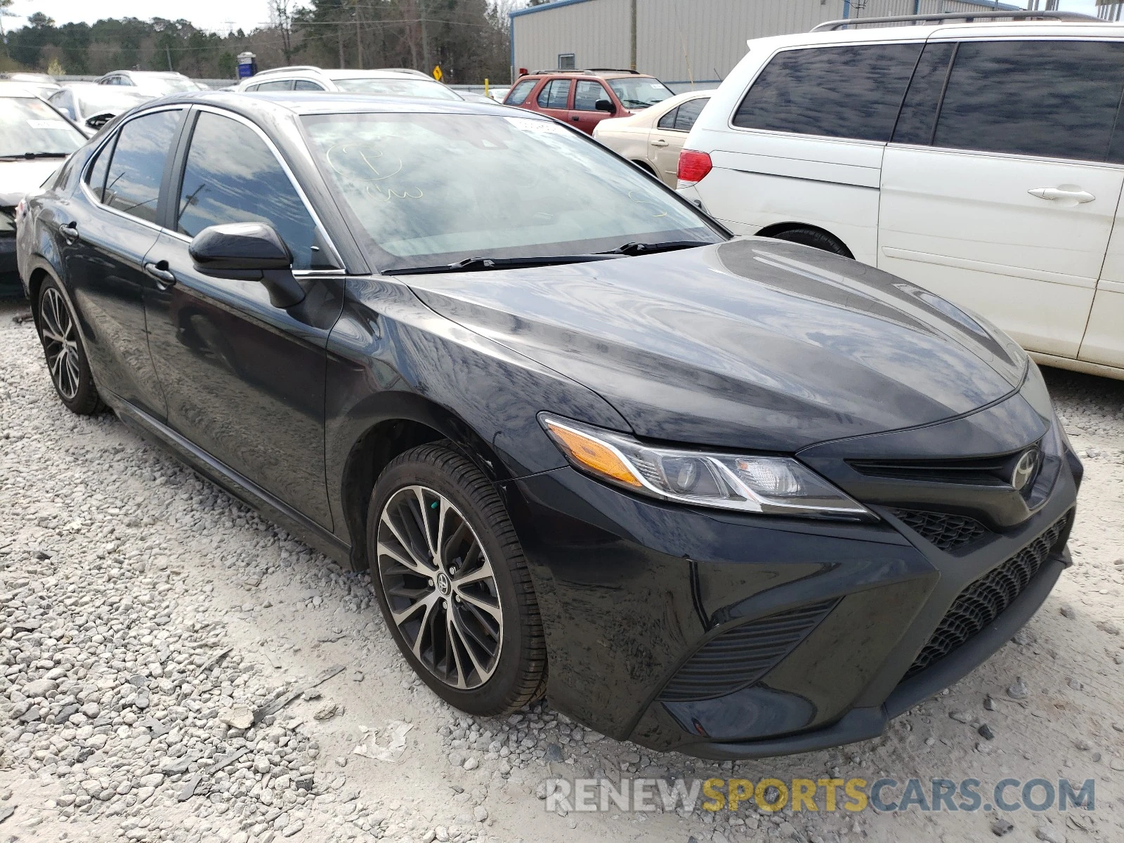 1 Photograph of a damaged car 4T1G11AK7LU332009 TOYOTA CAMRY 2020