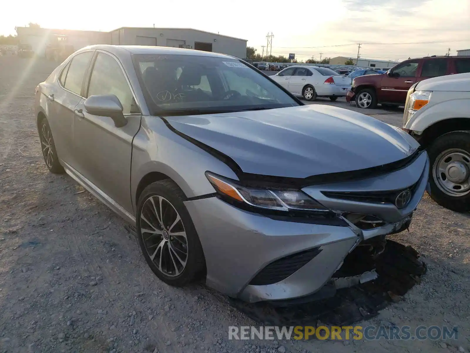 1 Photograph of a damaged car 4T1G11AK7LU332169 TOYOTA CAMRY 2020