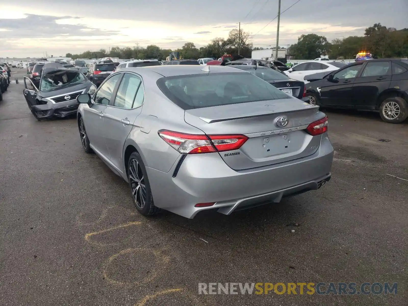 3 Photograph of a damaged car 4T1G11AK7LU335931 TOYOTA CAMRY 2020