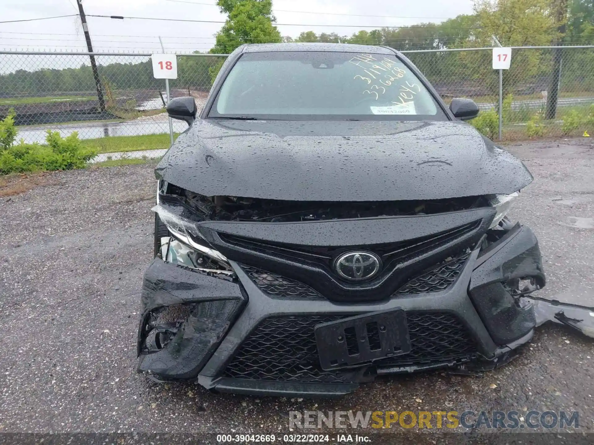 12 Photograph of a damaged car 4T1G11AK7LU336268 TOYOTA CAMRY 2020