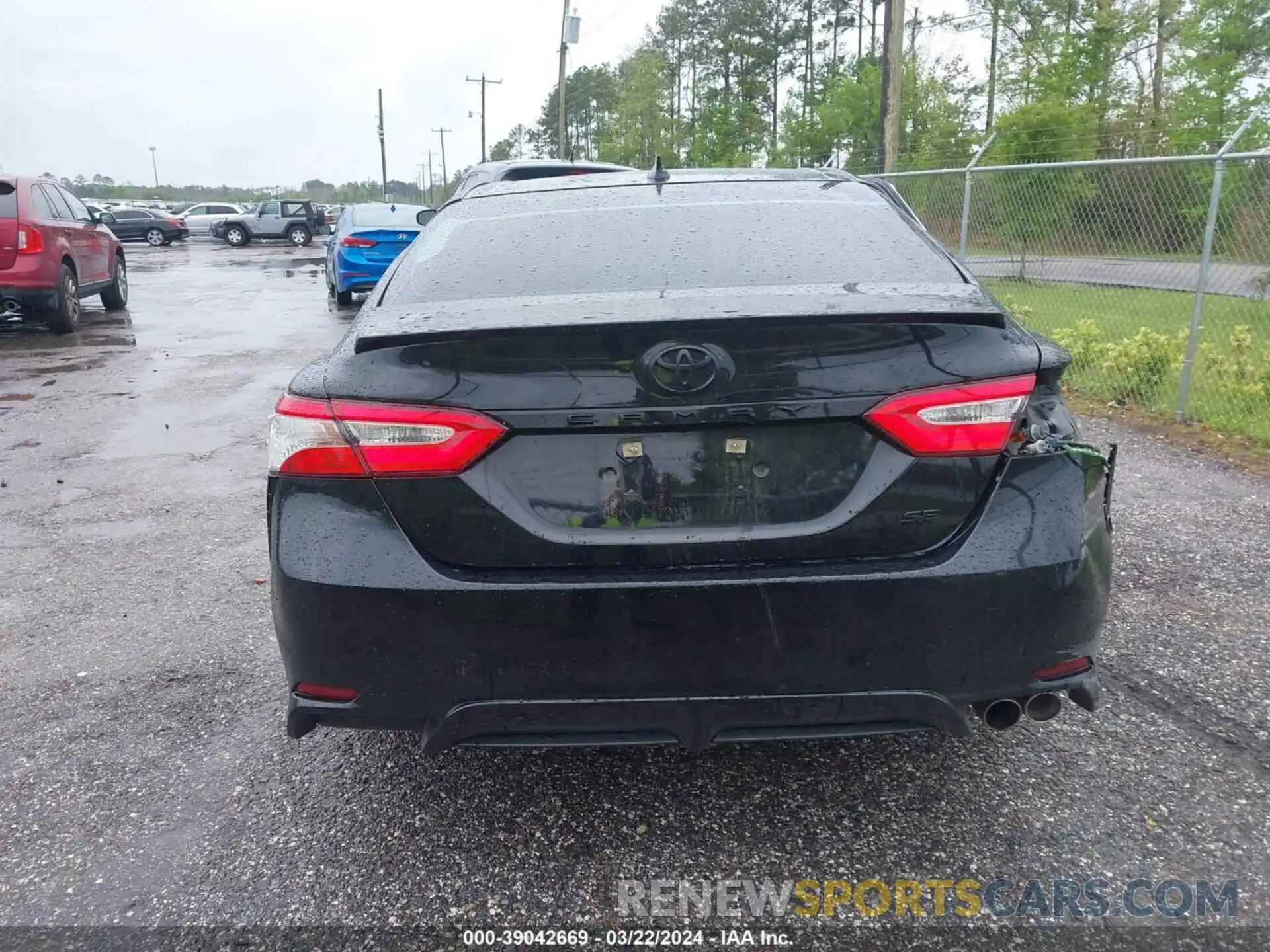 16 Photograph of a damaged car 4T1G11AK7LU336268 TOYOTA CAMRY 2020