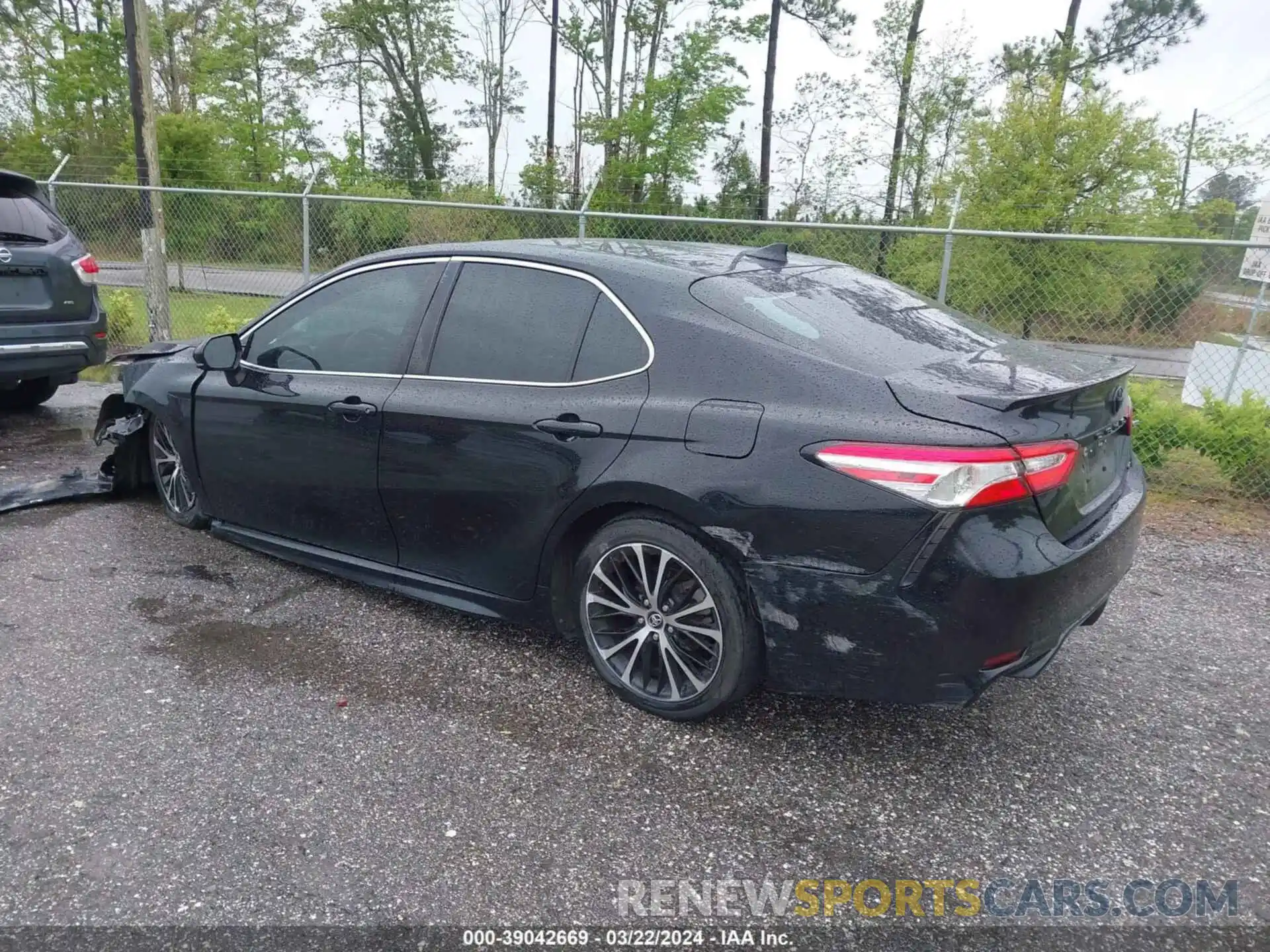 3 Photograph of a damaged car 4T1G11AK7LU336268 TOYOTA CAMRY 2020