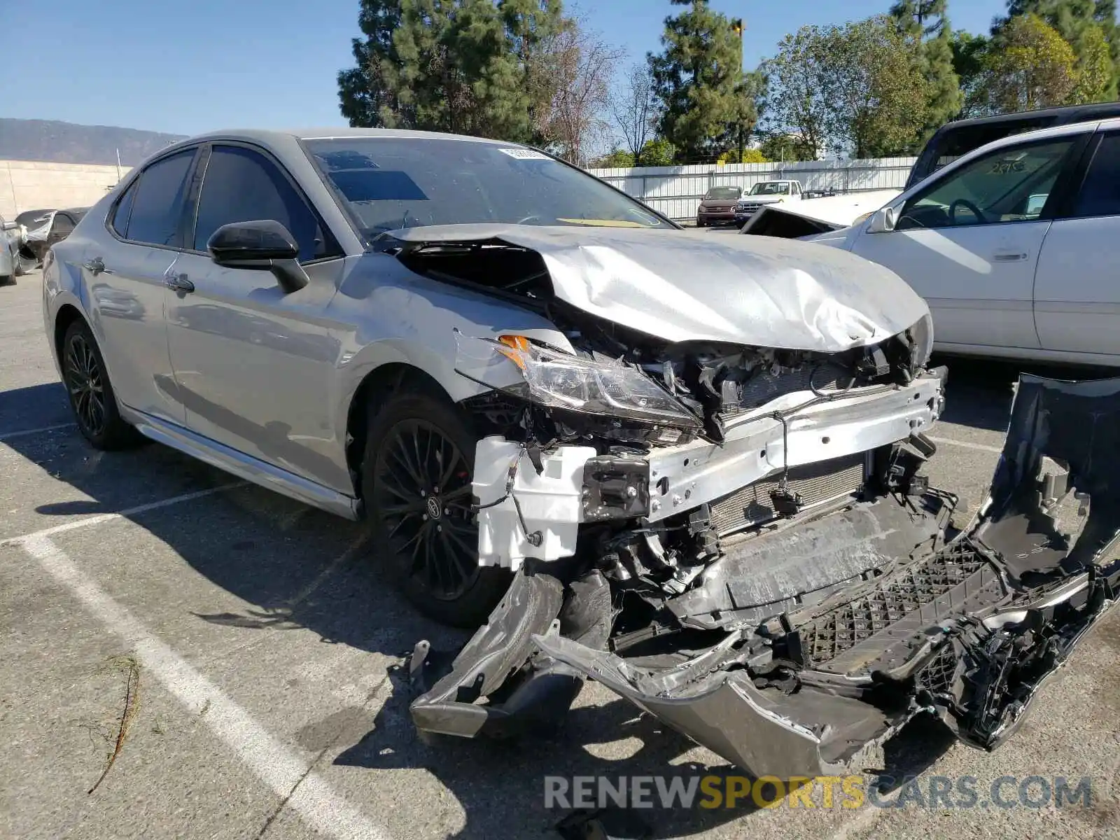 1 Photograph of a damaged car 4T1G11AK7LU338828 TOYOTA CAMRY 2020