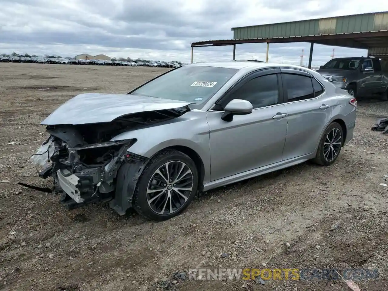 1 Photograph of a damaged car 4T1G11AK7LU341812 TOYOTA CAMRY 2020