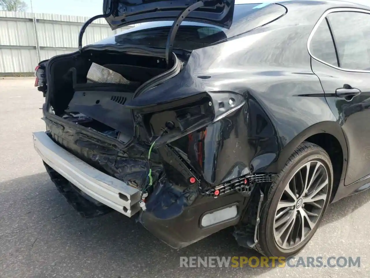 9 Photograph of a damaged car 4T1G11AK7LU345052 TOYOTA CAMRY 2020