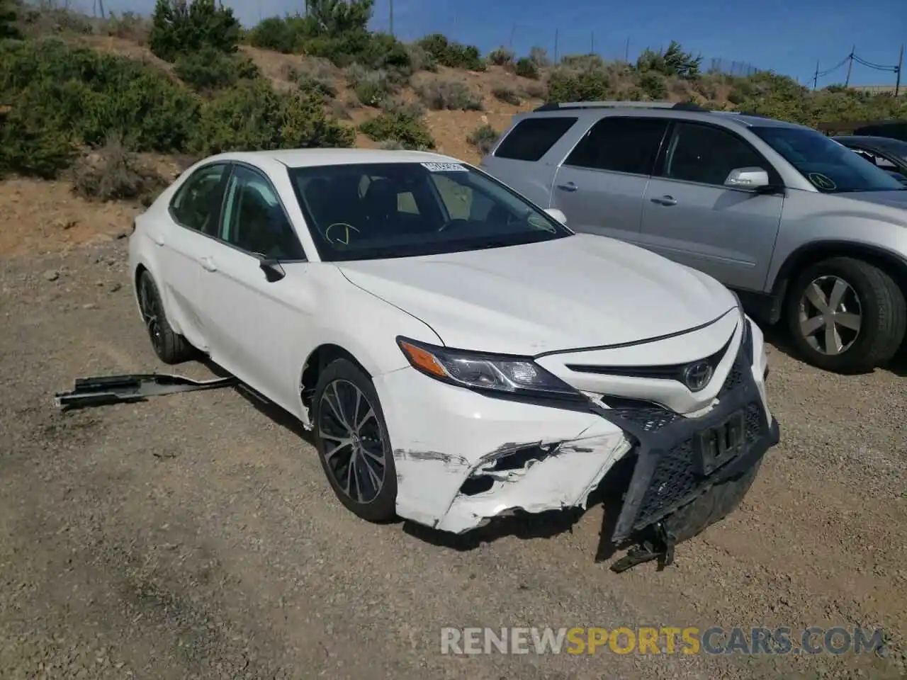 1 Photograph of a damaged car 4T1G11AK7LU346542 TOYOTA CAMRY 2020