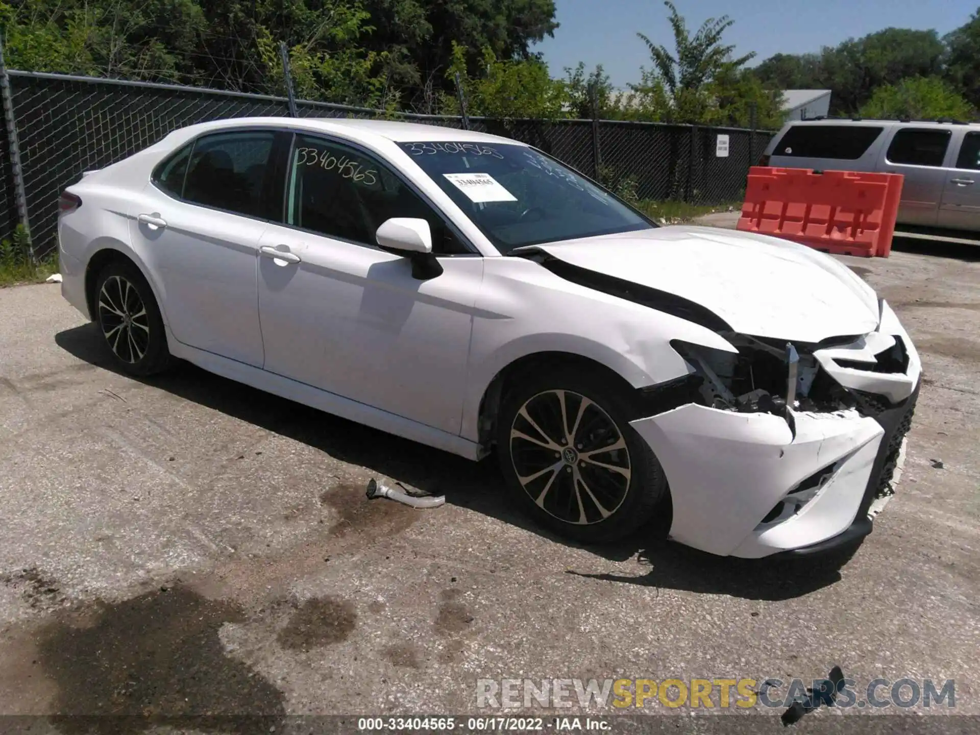 1 Photograph of a damaged car 4T1G11AK7LU346766 TOYOTA CAMRY 2020