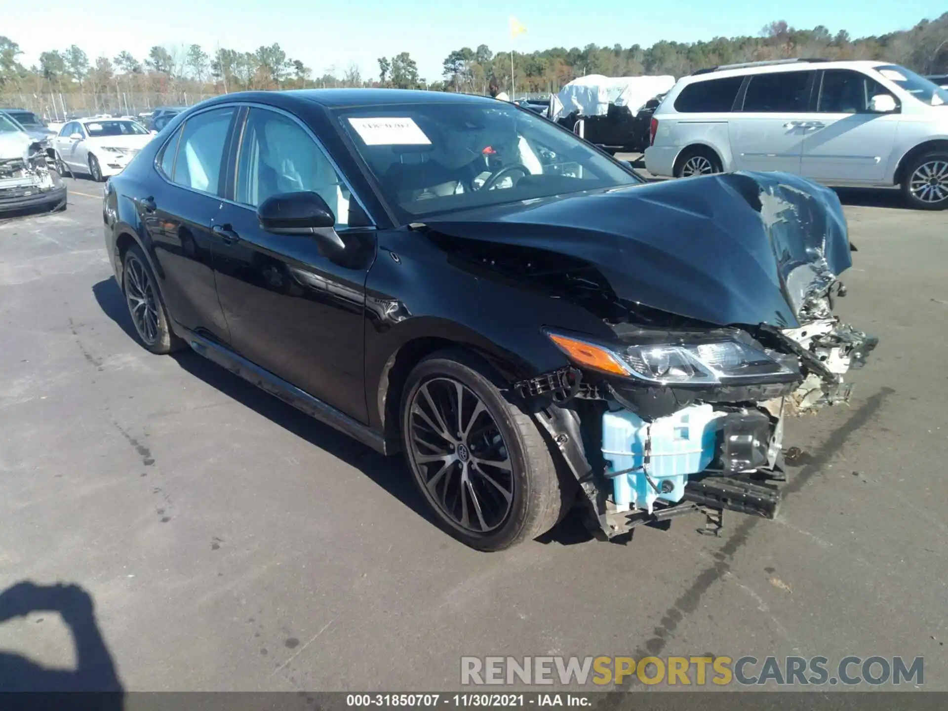 1 Photograph of a damaged car 4T1G11AK7LU349330 TOYOTA CAMRY 2020