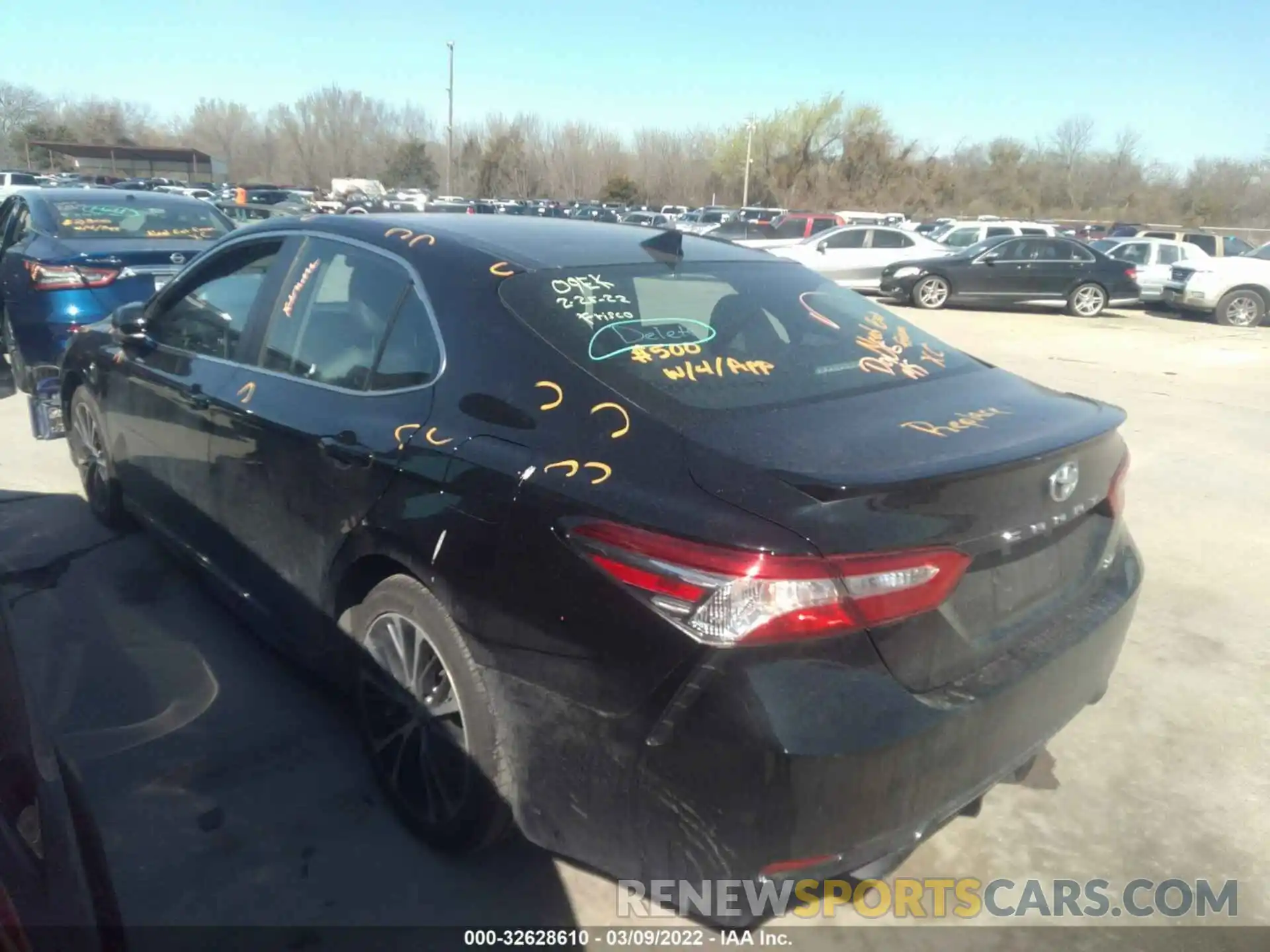 3 Photograph of a damaged car 4T1G11AK7LU350137 TOYOTA CAMRY 2020