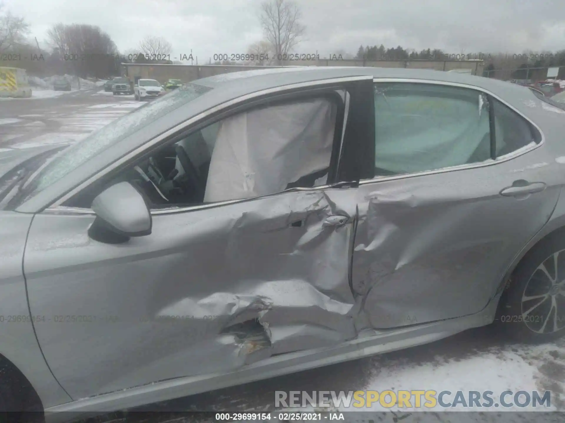 6 Photograph of a damaged car 4T1G11AK7LU350722 TOYOTA CAMRY 2020