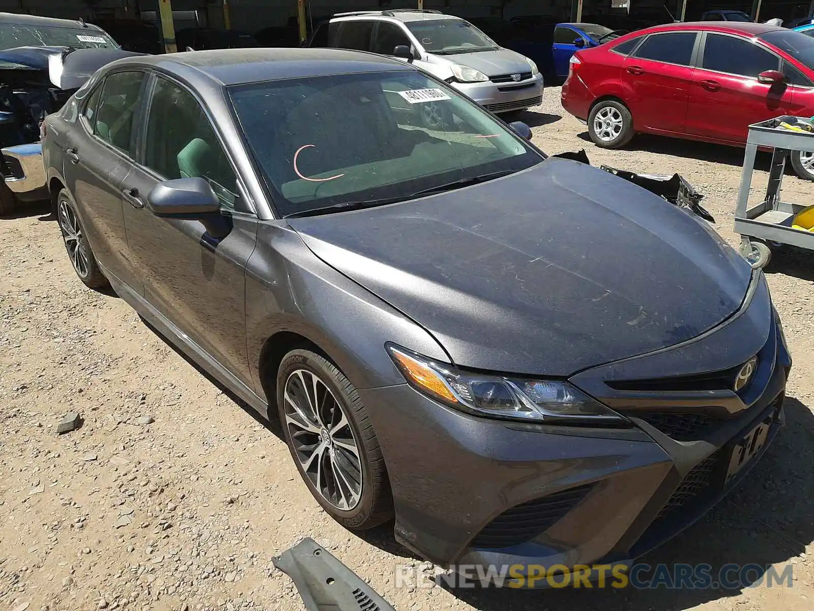 1 Photograph of a damaged car 4T1G11AK7LU352650 TOYOTA CAMRY 2020