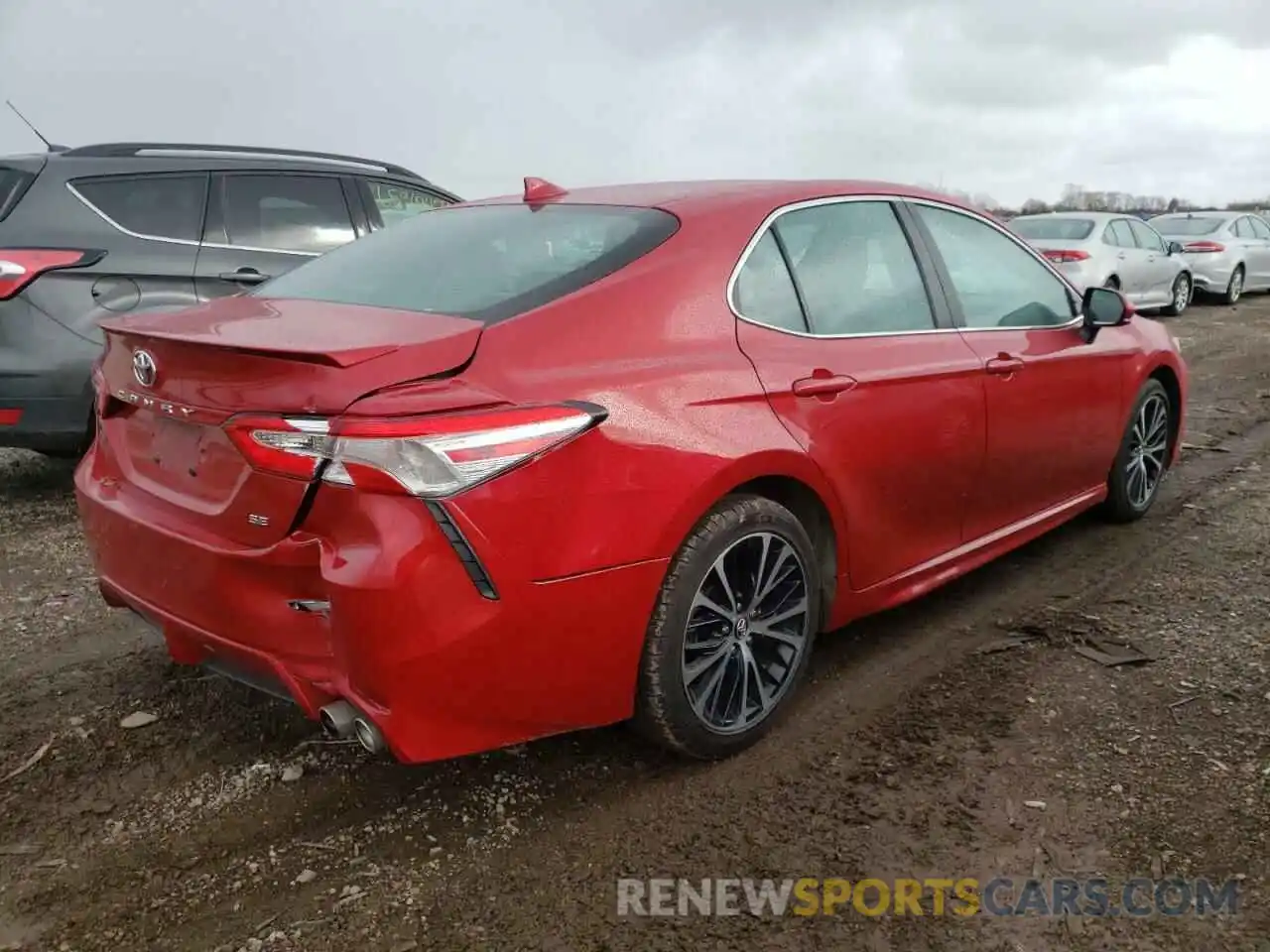 4 Photograph of a damaged car 4T1G11AK7LU356617 TOYOTA CAMRY 2020