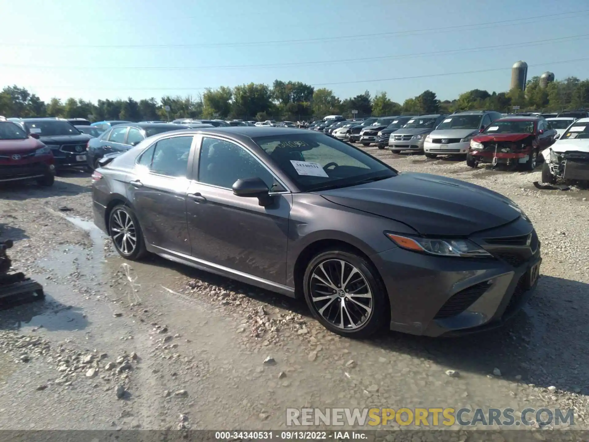 1 Photograph of a damaged car 4T1G11AK7LU357458 TOYOTA CAMRY 2020