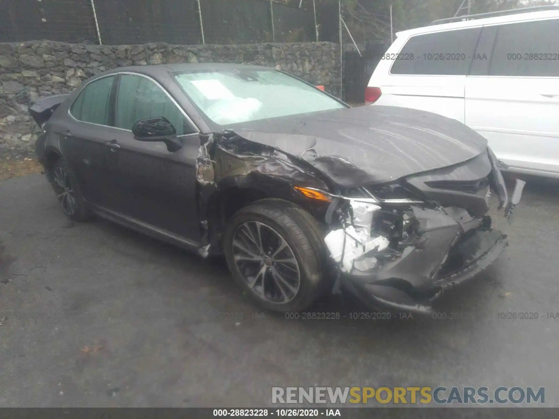 1 Photograph of a damaged car 4T1G11AK7LU358545 TOYOTA CAMRY 2020