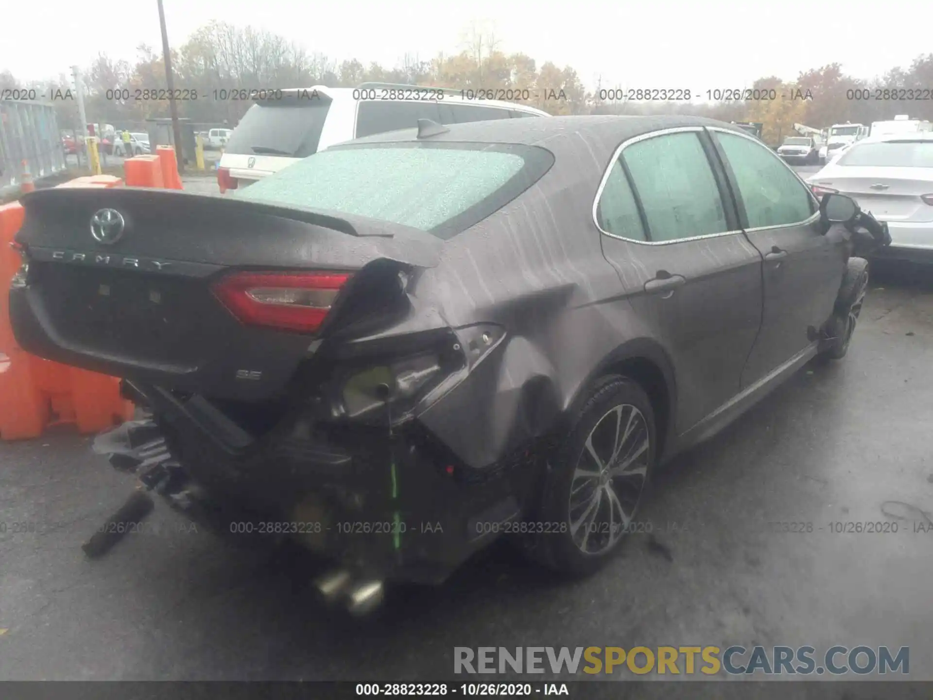 4 Photograph of a damaged car 4T1G11AK7LU358545 TOYOTA CAMRY 2020