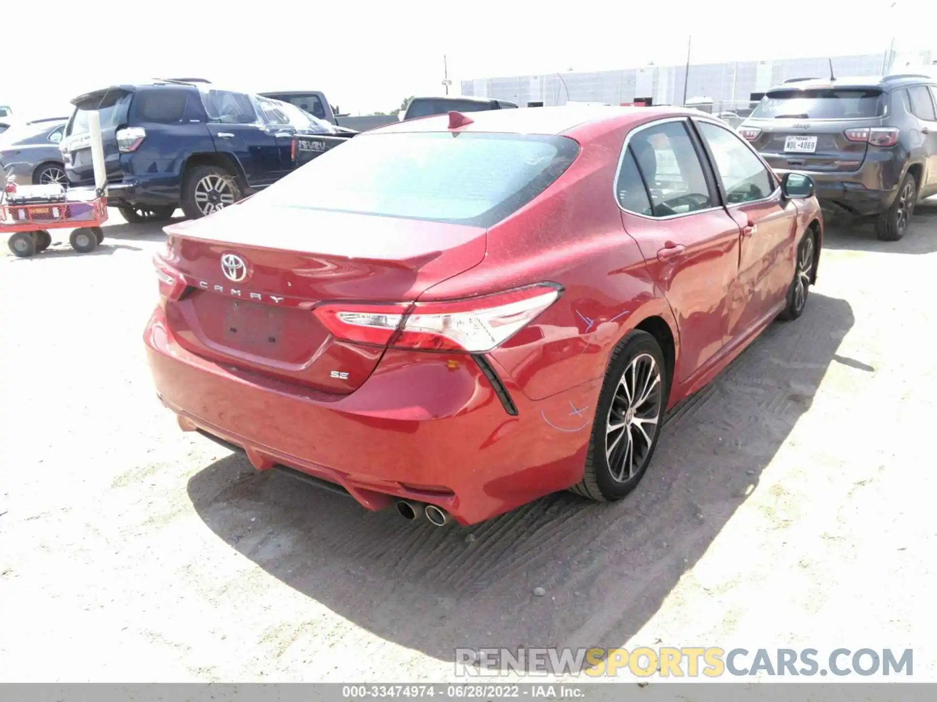 4 Photograph of a damaged car 4T1G11AK7LU358769 TOYOTA CAMRY 2020