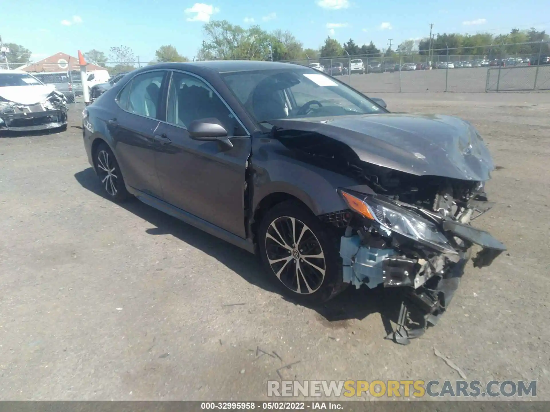 1 Photograph of a damaged car 4T1G11AK7LU359968 TOYOTA CAMRY 2020