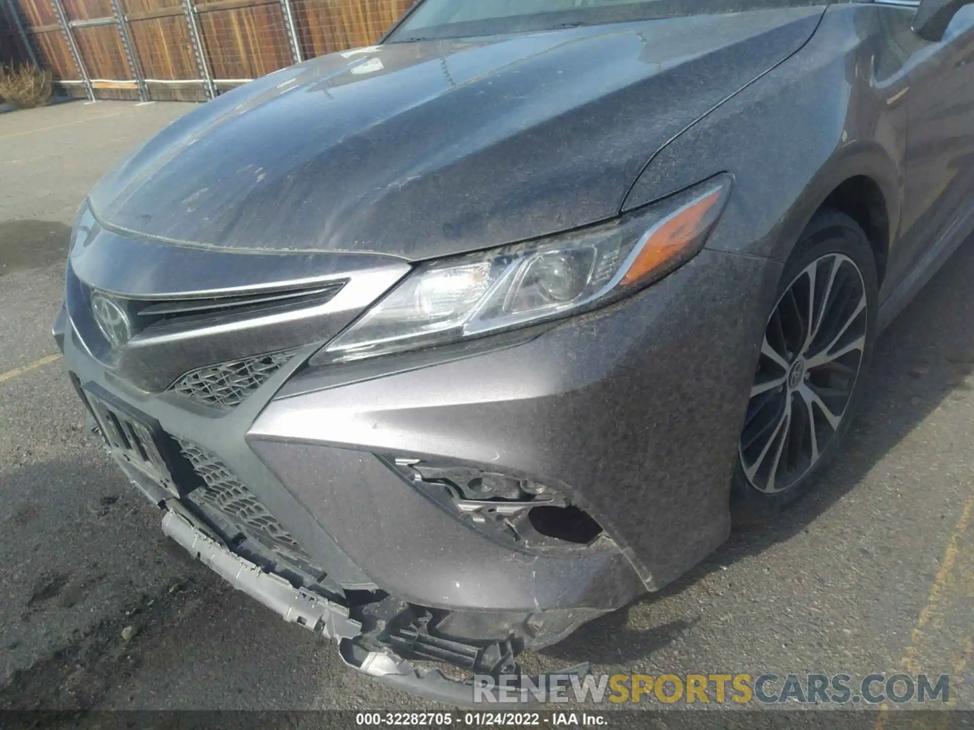 6 Photograph of a damaged car 4T1G11AK7LU362868 TOYOTA CAMRY 2020