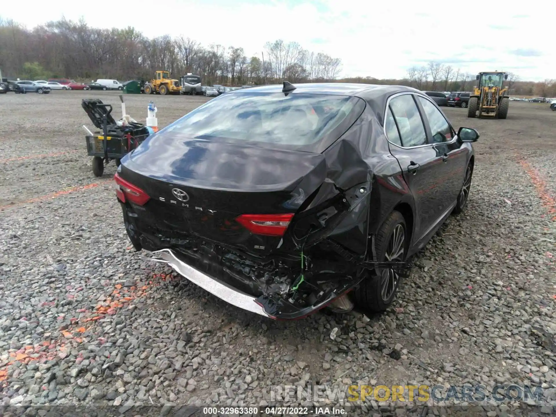 6 Photograph of a damaged car 4T1G11AK7LU368122 TOYOTA CAMRY 2020