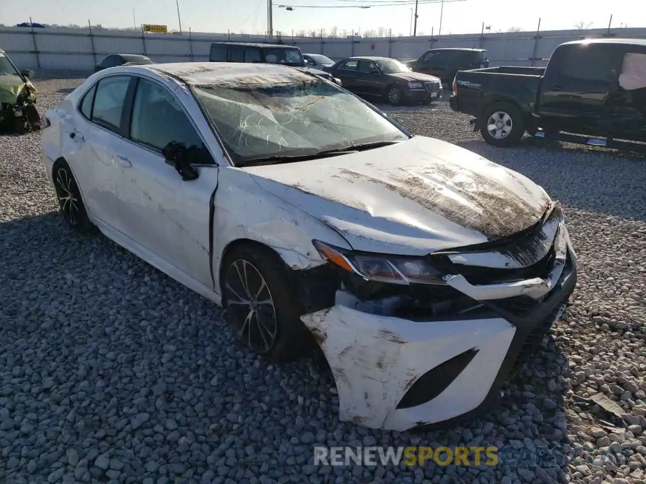 1 Photograph of a damaged car 4T1G11AK7LU370338 TOYOTA CAMRY 2020