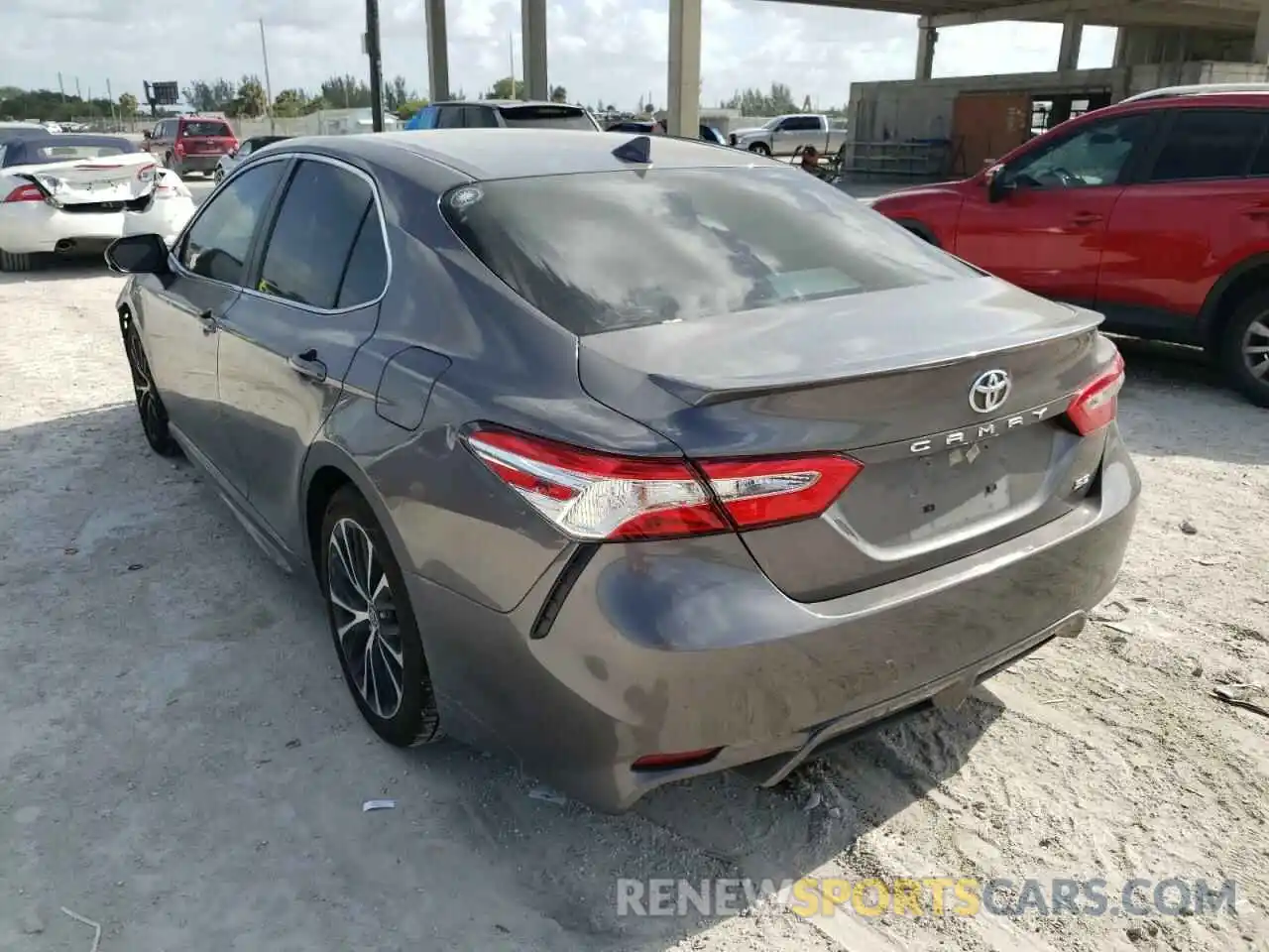 3 Photograph of a damaged car 4T1G11AK7LU382490 TOYOTA CAMRY 2020