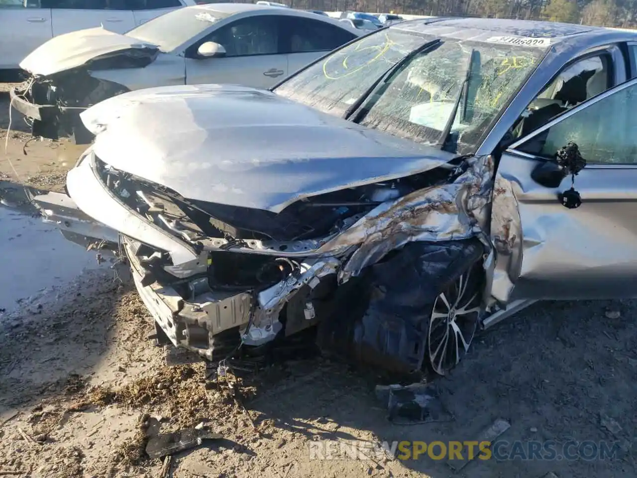 9 Photograph of a damaged car 4T1G11AK7LU385387 TOYOTA CAMRY 2020