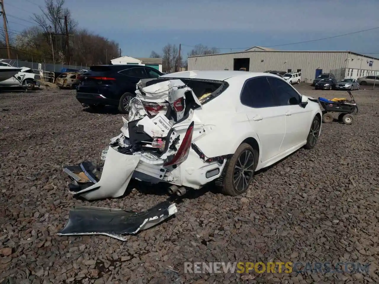 4 Photograph of a damaged car 4T1G11AK7LU390556 TOYOTA CAMRY 2020