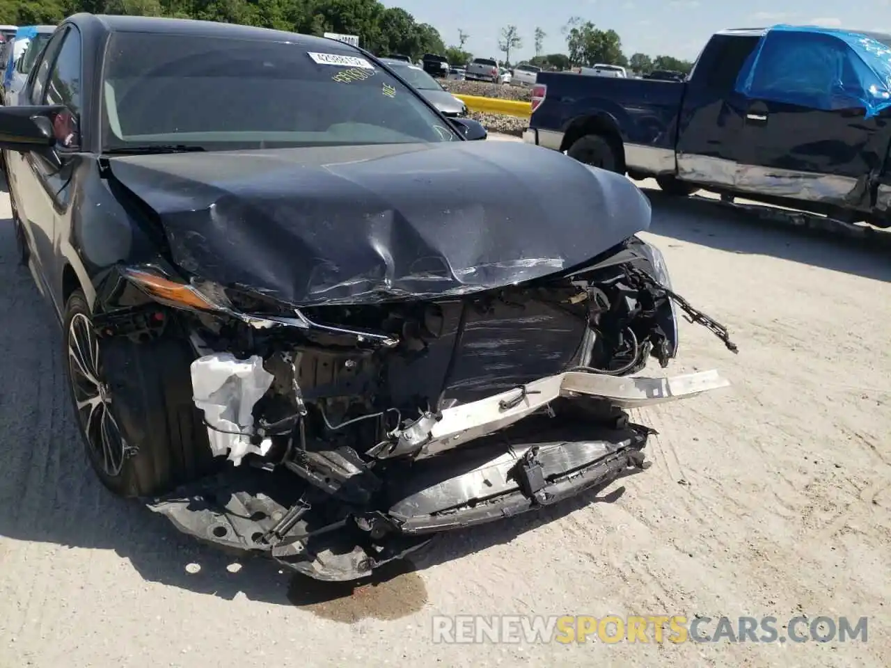 9 Photograph of a damaged car 4T1G11AK7LU509271 TOYOTA CAMRY 2020