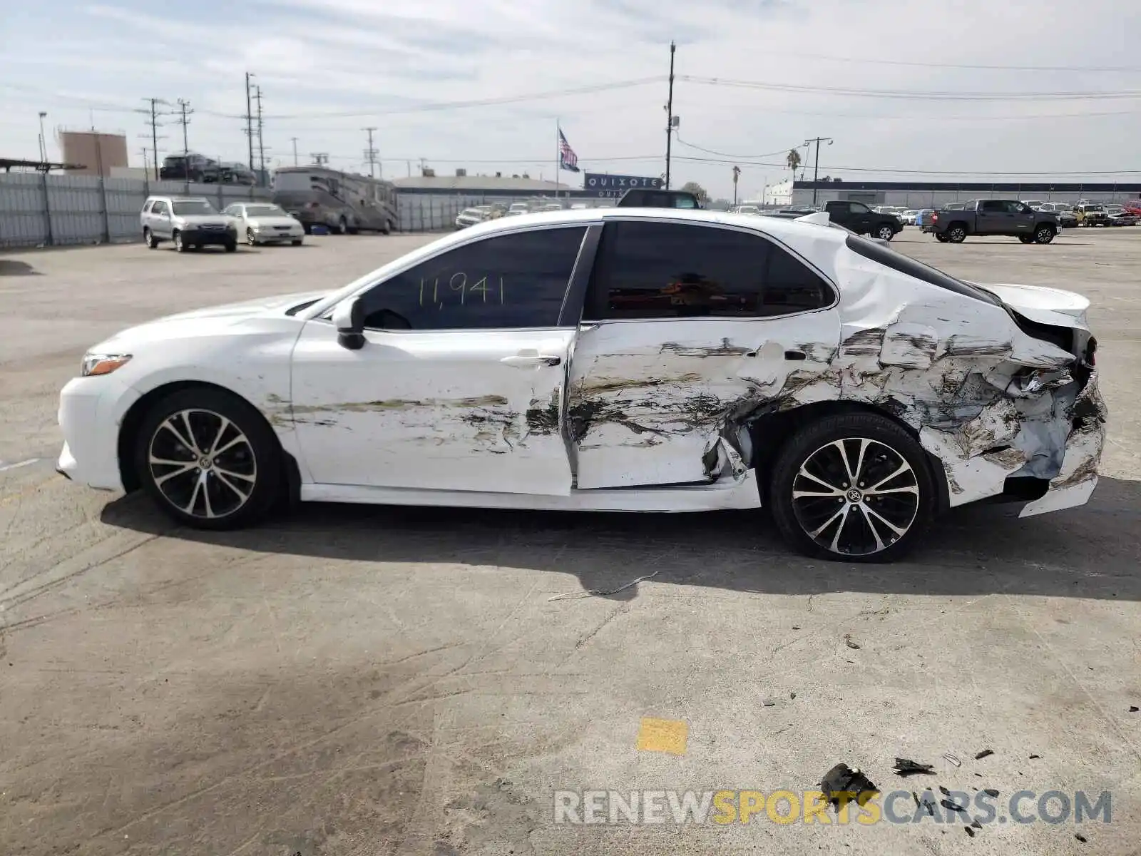 9 Photograph of a damaged car 4T1G11AK7LU511201 TOYOTA CAMRY 2020