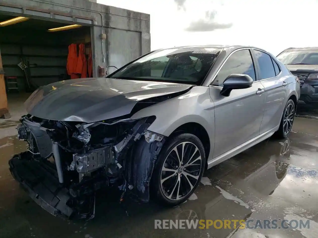 2 Photograph of a damaged car 4T1G11AK7LU862299 TOYOTA CAMRY 2020