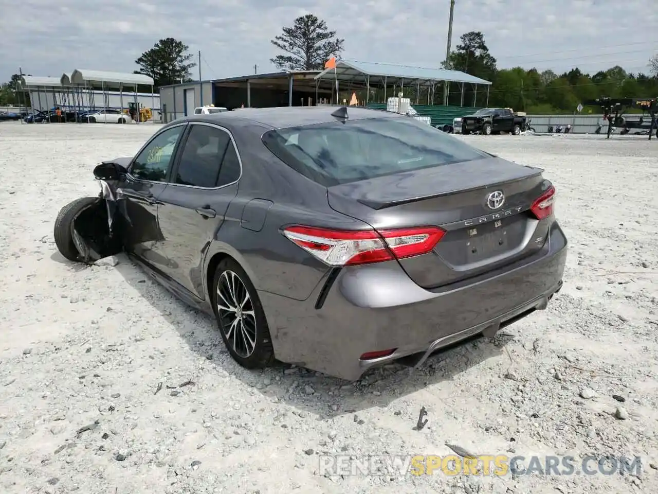 3 Photograph of a damaged car 4T1G11AK7LU863937 TOYOTA CAMRY 2020