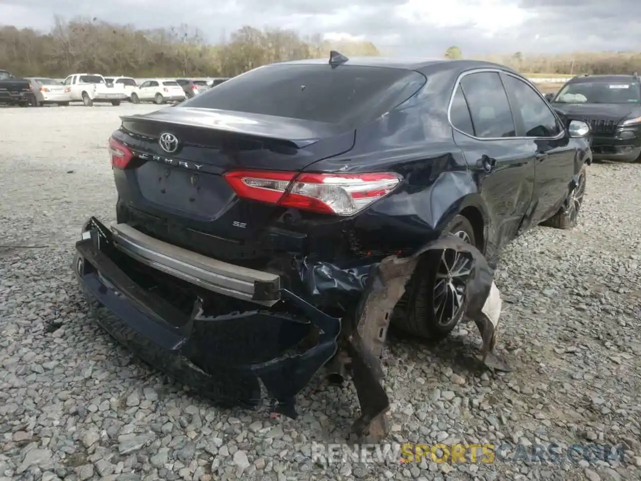 9 Photograph of a damaged car 4T1G11AK7LU865560 TOYOTA CAMRY 2020