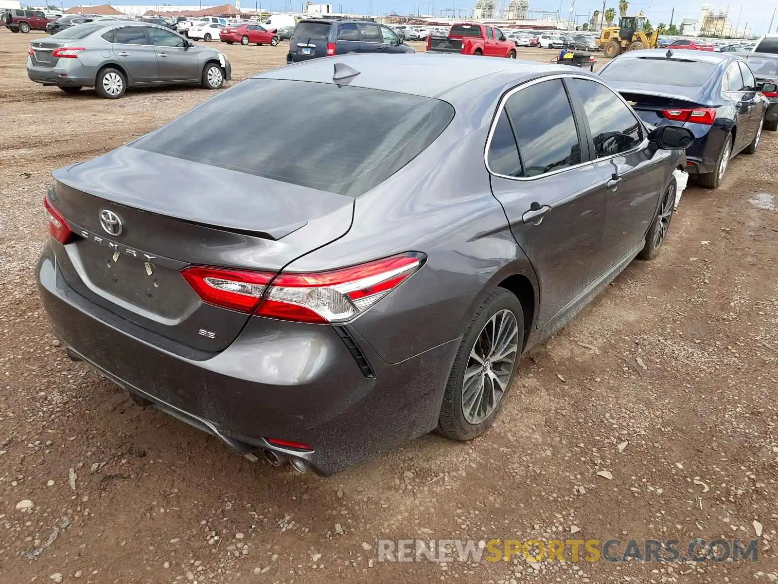 4 Photograph of a damaged car 4T1G11AK7LU869558 TOYOTA CAMRY 2020