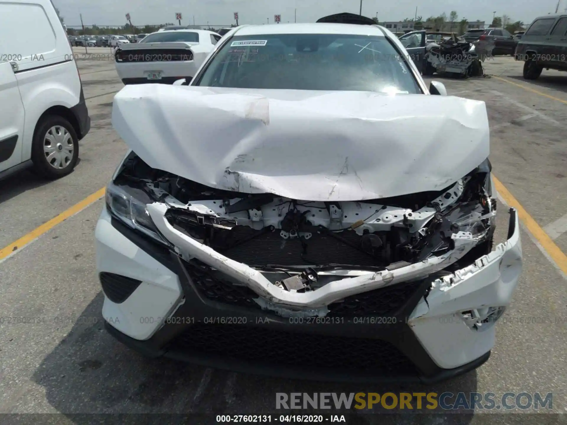 6 Photograph of a damaged car 4T1G11AK7LU871455 TOYOTA CAMRY 2020