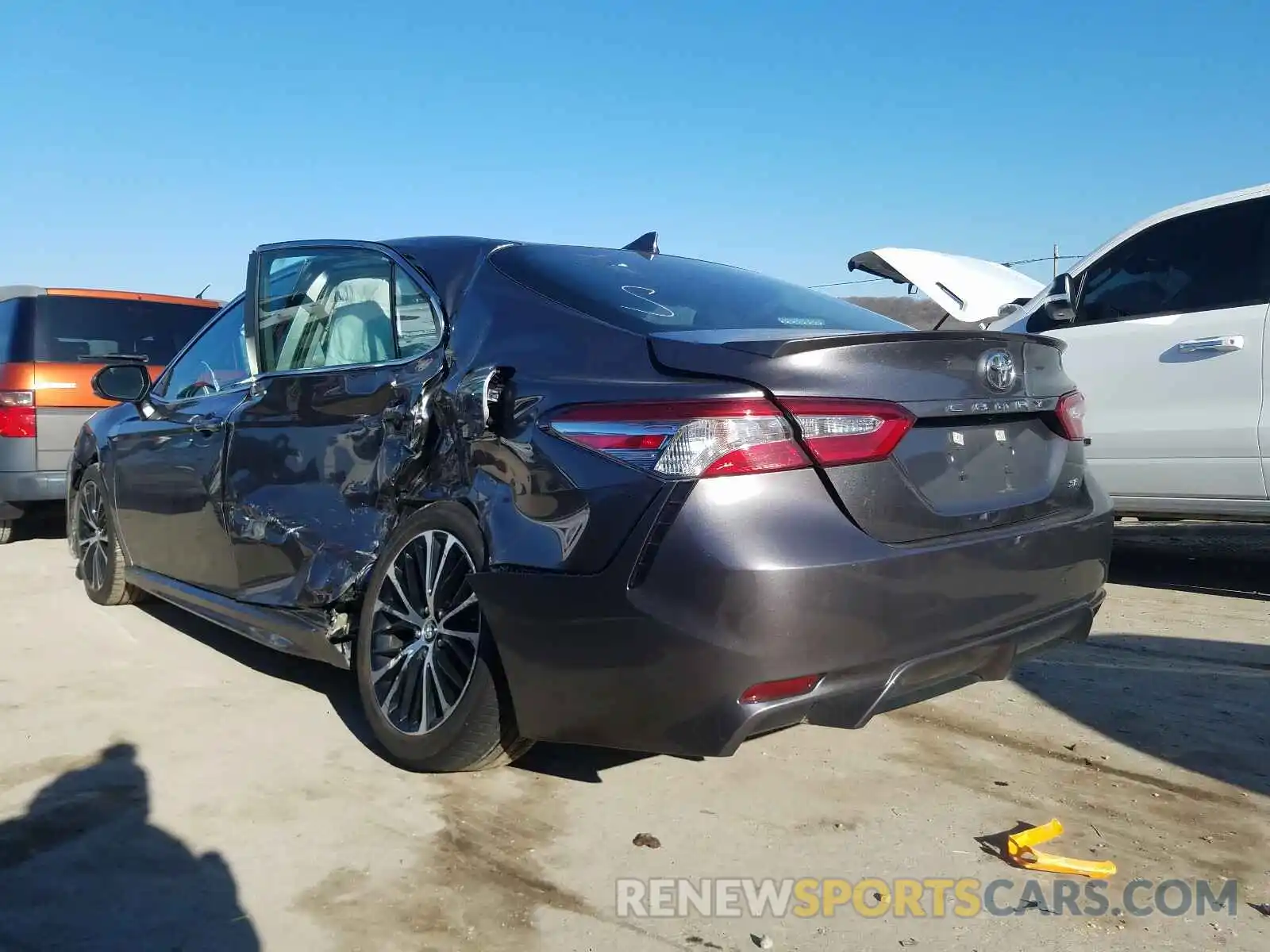 3 Photograph of a damaged car 4T1G11AK7LU873965 TOYOTA CAMRY 2020