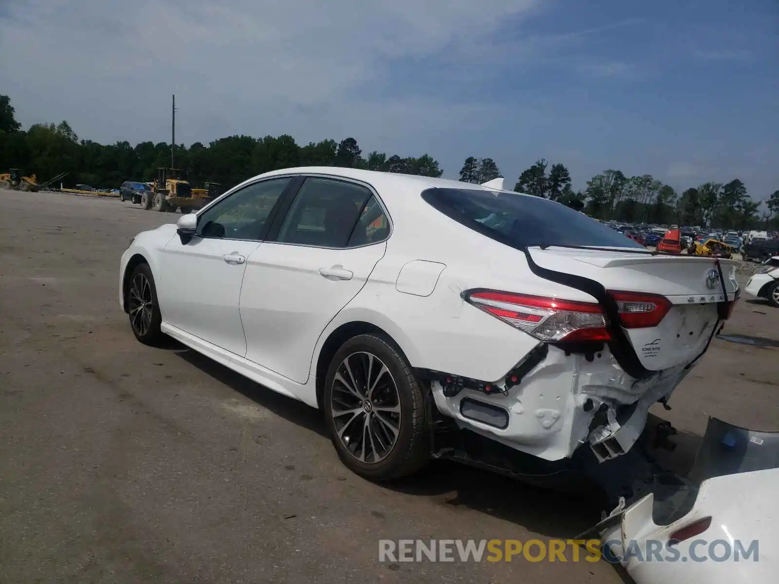 3 Photograph of a damaged car 4T1G11AK7LU875599 TOYOTA CAMRY 2020