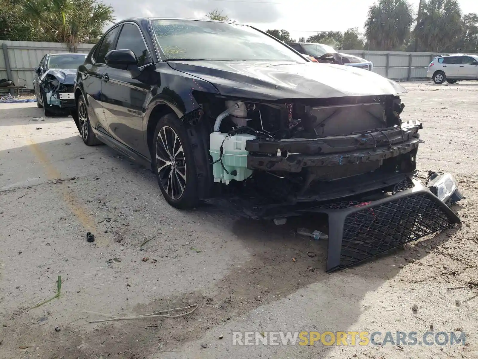 1 Photograph of a damaged car 4T1G11AK7LU875893 TOYOTA CAMRY 2020