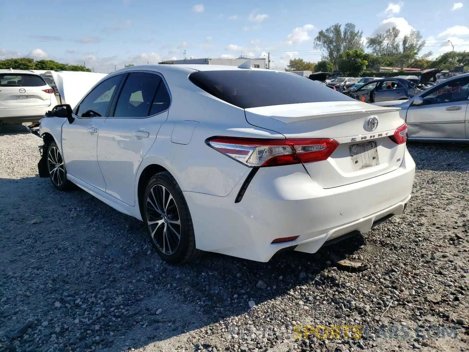 3 Photograph of a damaged car 4T1G11AK7LU877952 TOYOTA CAMRY 2020