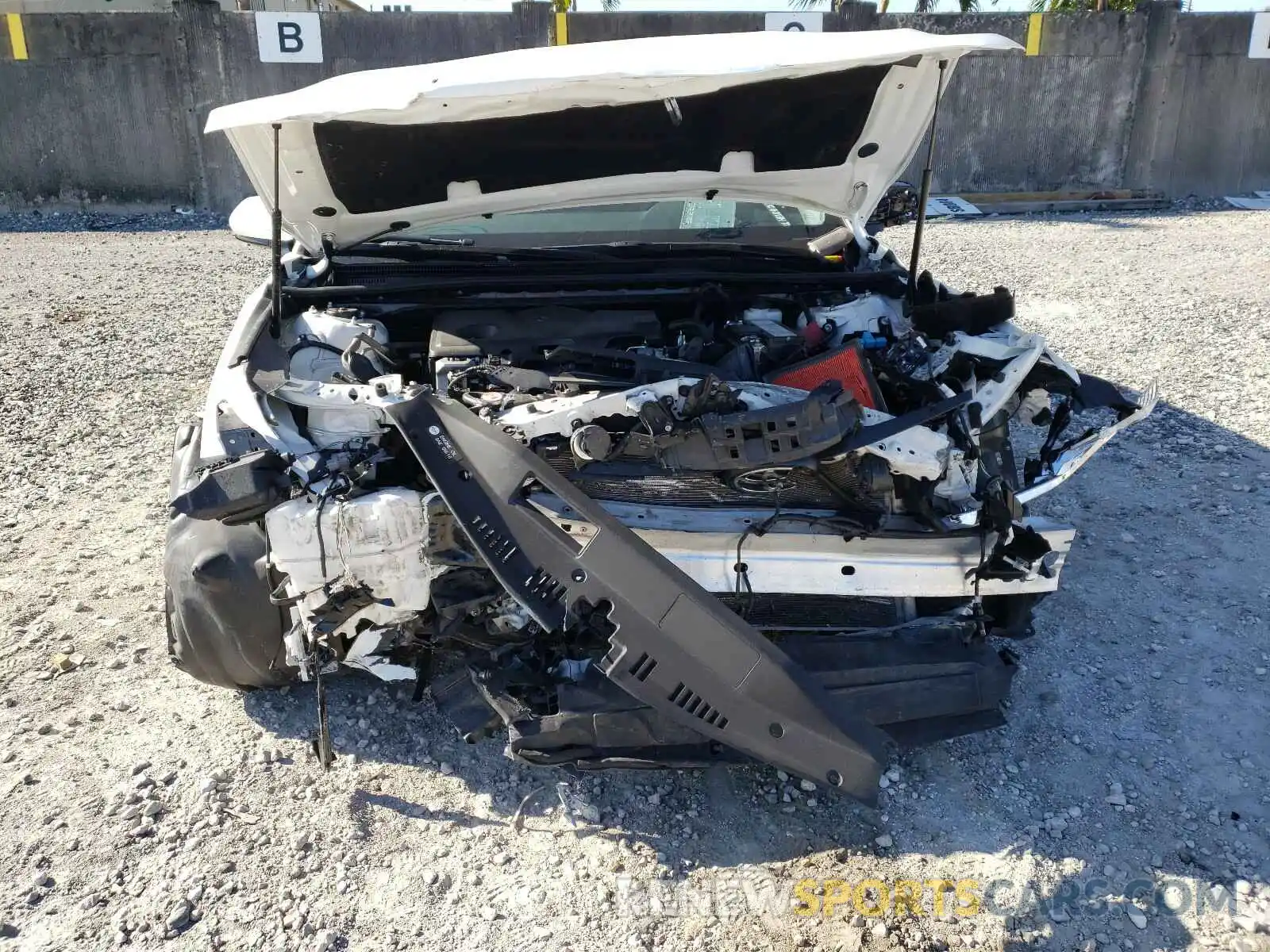 9 Photograph of a damaged car 4T1G11AK7LU877952 TOYOTA CAMRY 2020