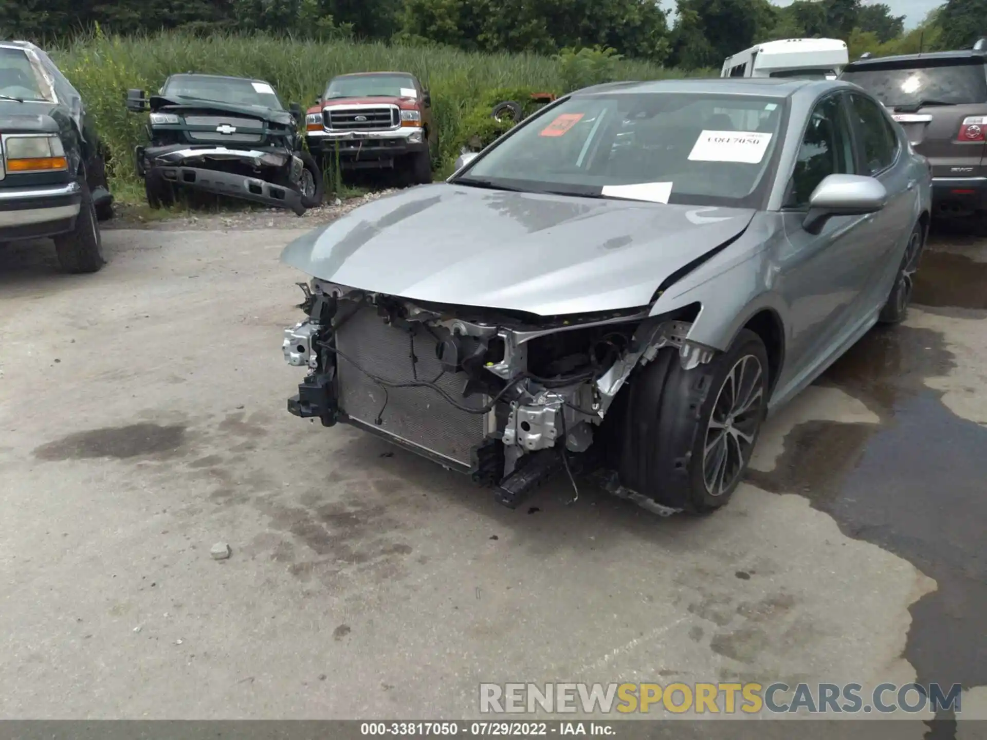 6 Photograph of a damaged car 4T1G11AK7LU879281 TOYOTA CAMRY 2020