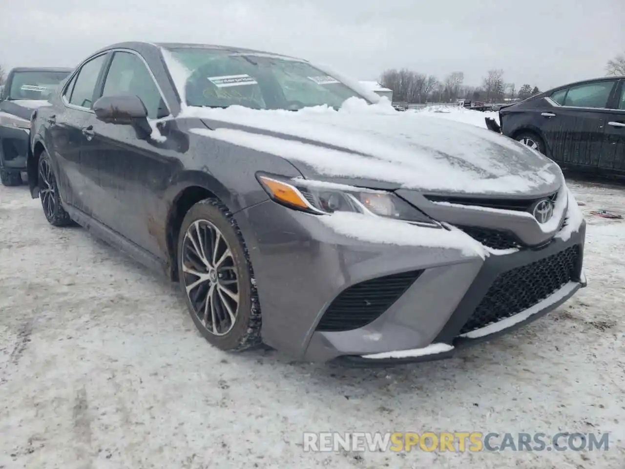 1 Photograph of a damaged car 4T1G11AK7LU885002 TOYOTA CAMRY 2020