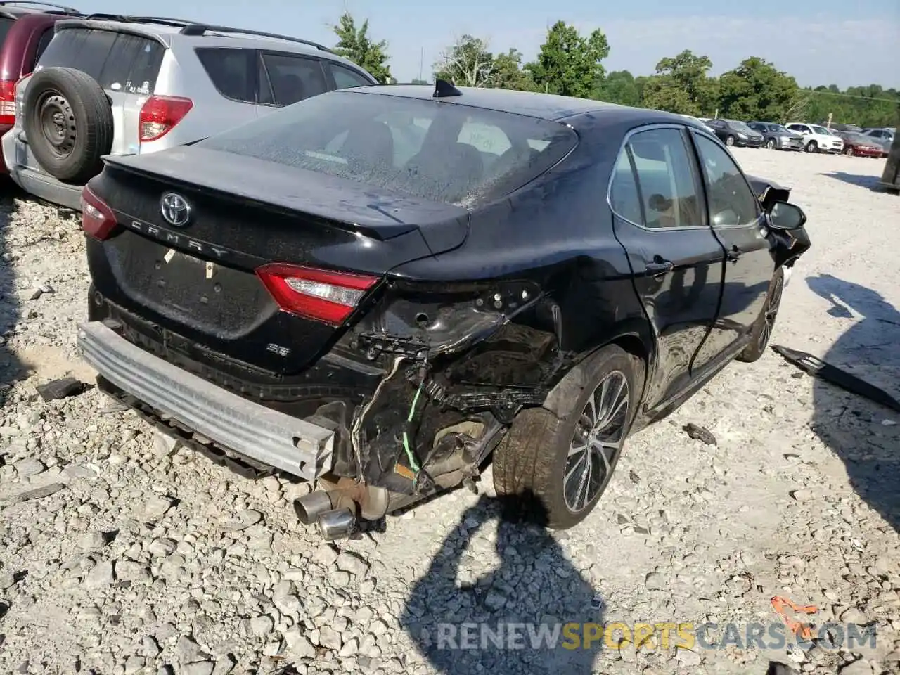 4 Photograph of a damaged car 4T1G11AK7LU886831 TOYOTA CAMRY 2020