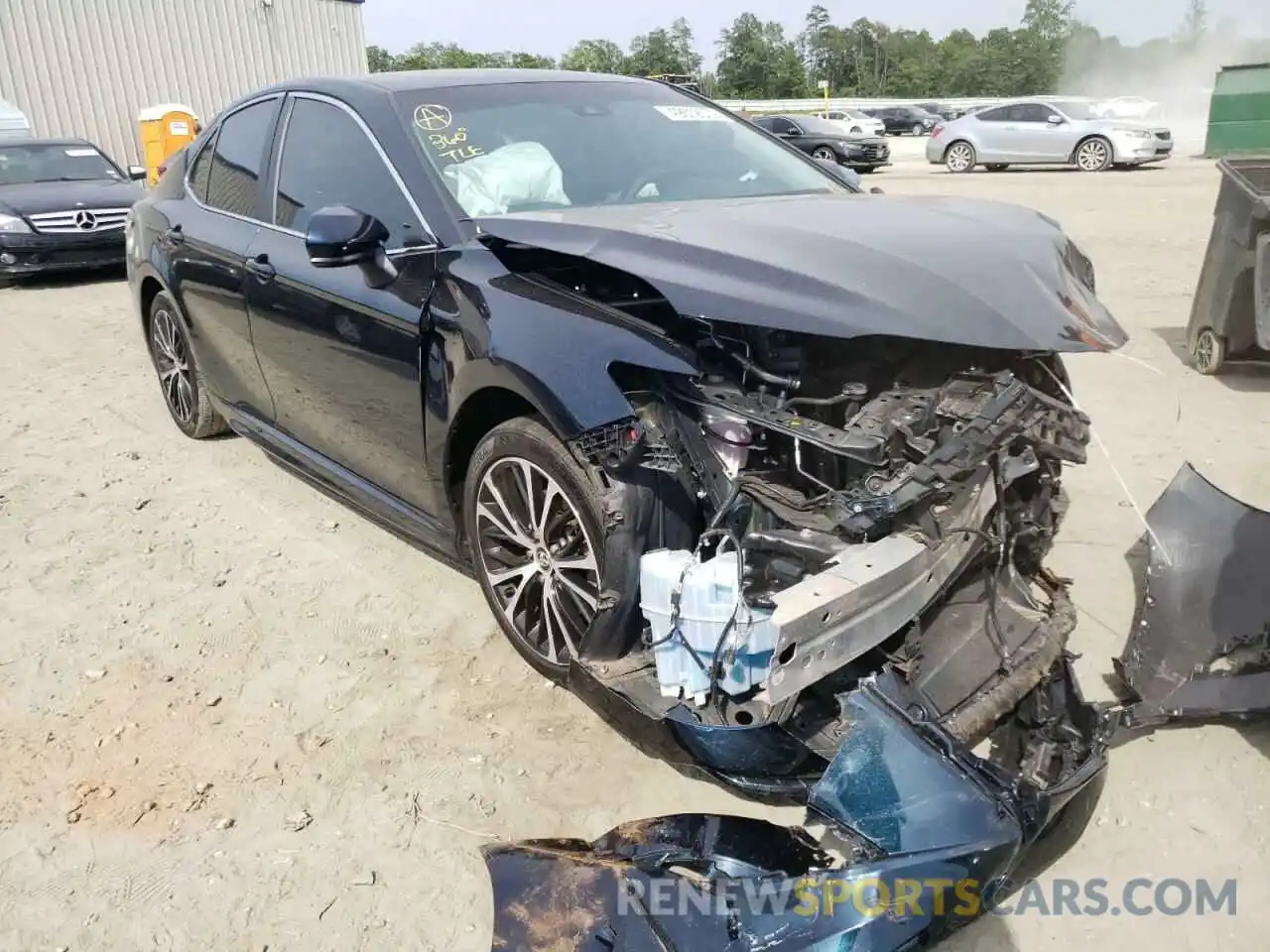 1 Photograph of a damaged car 4T1G11AK7LU891687 TOYOTA CAMRY 2020