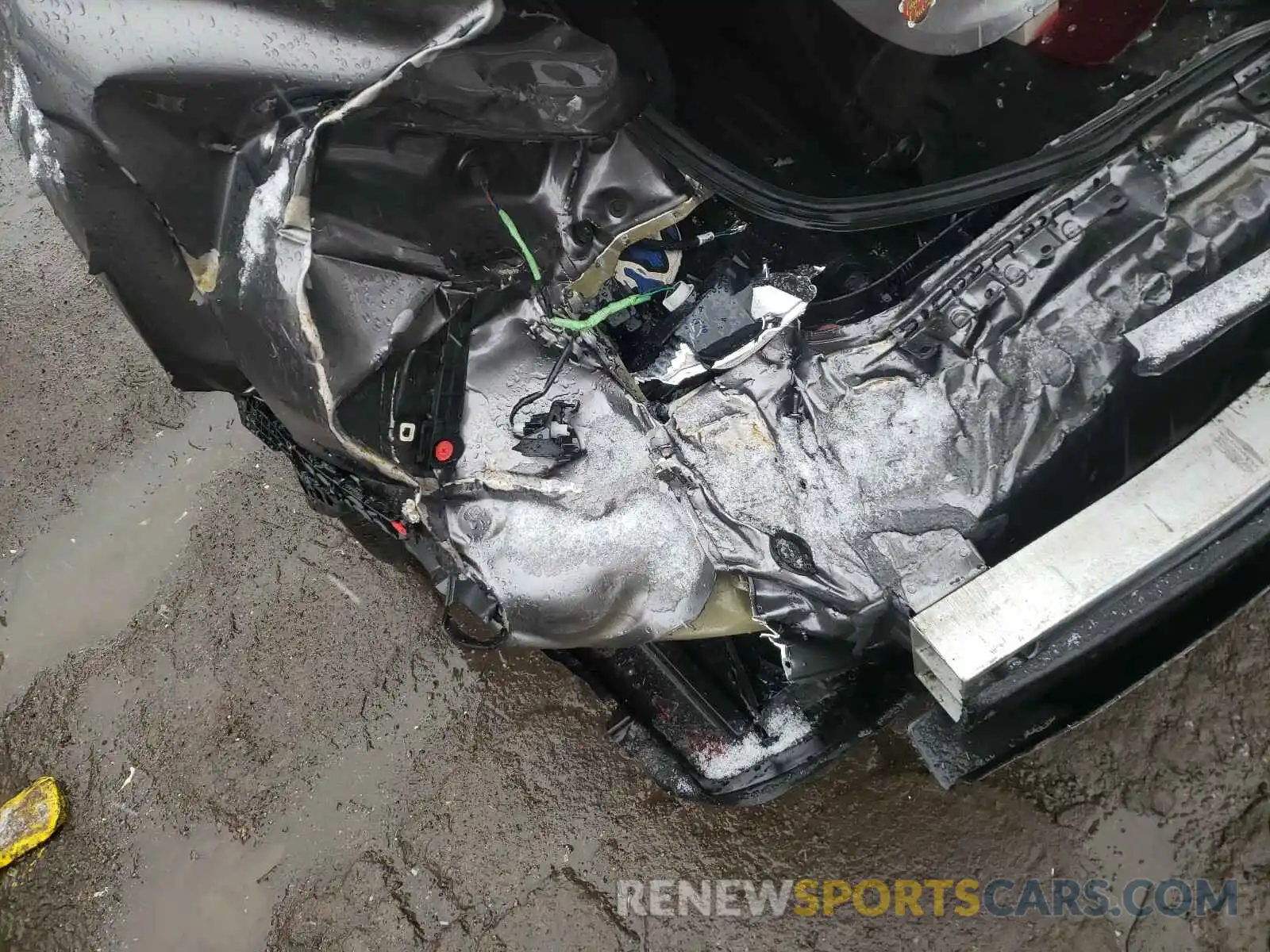 9 Photograph of a damaged car 4T1G11AK7LU894590 TOYOTA CAMRY 2020