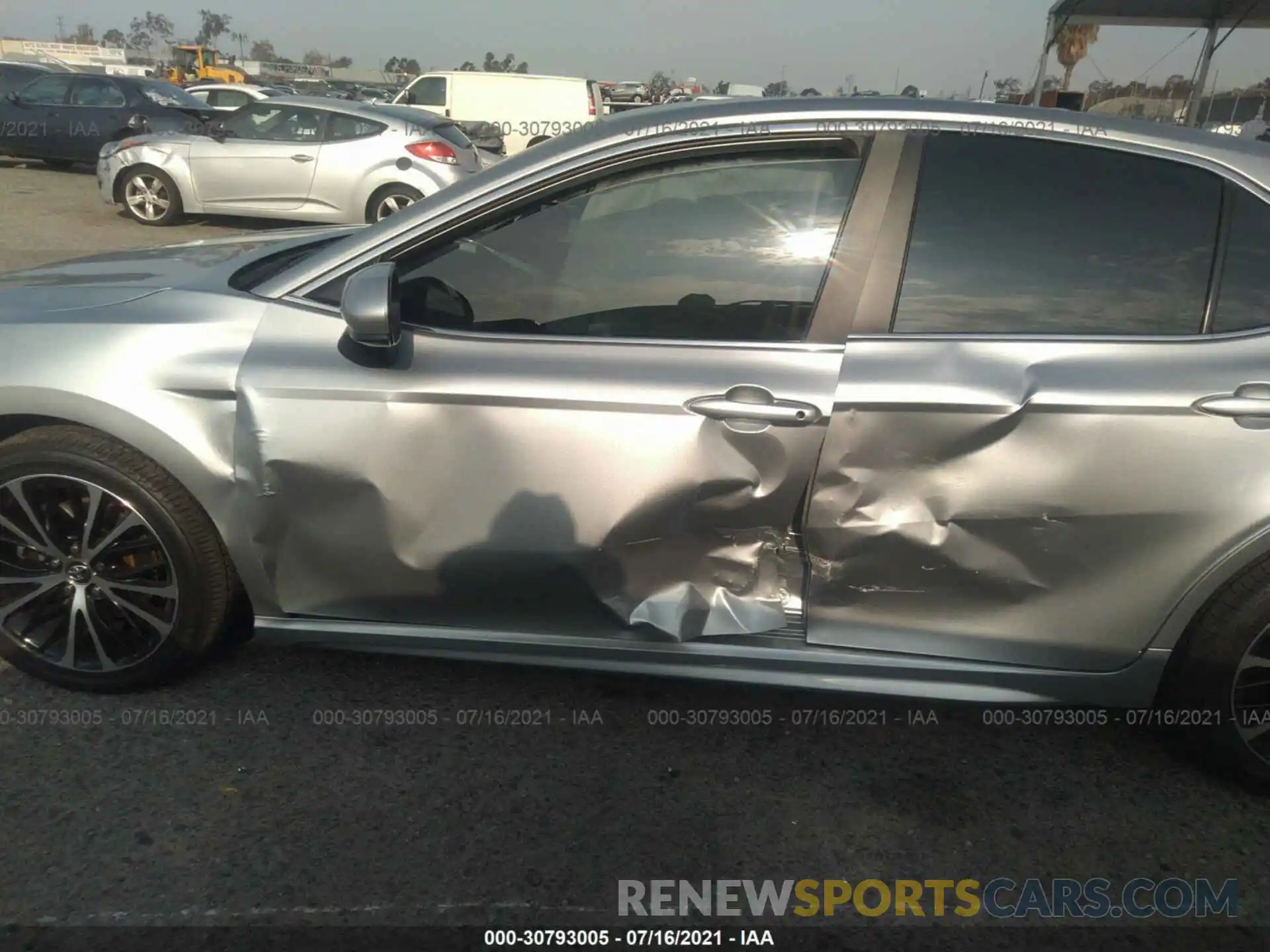 6 Photograph of a damaged car 4T1G11AK7LU895464 TOYOTA CAMRY 2020