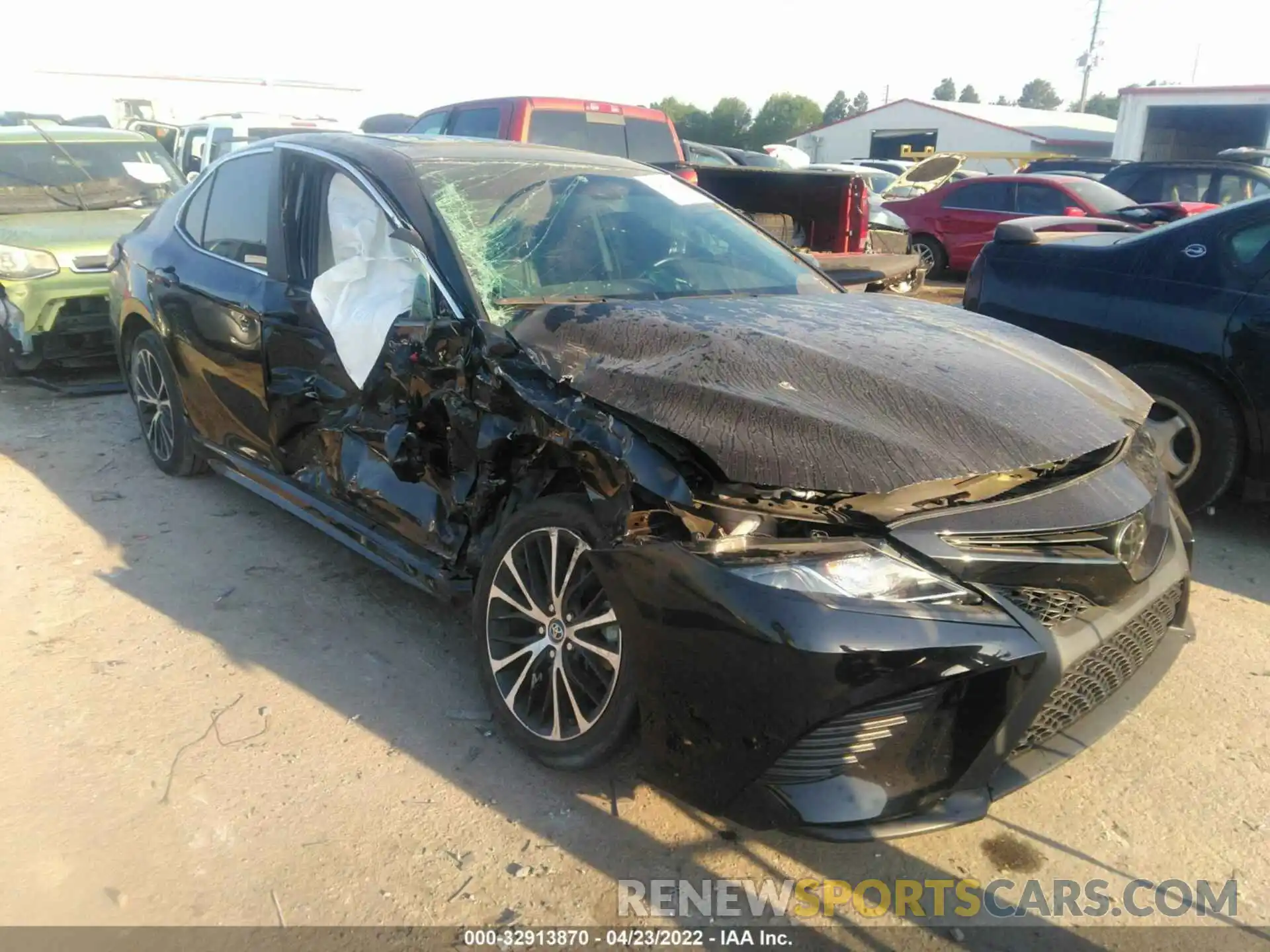 1 Photograph of a damaged car 4T1G11AK7LU896114 TOYOTA CAMRY 2020