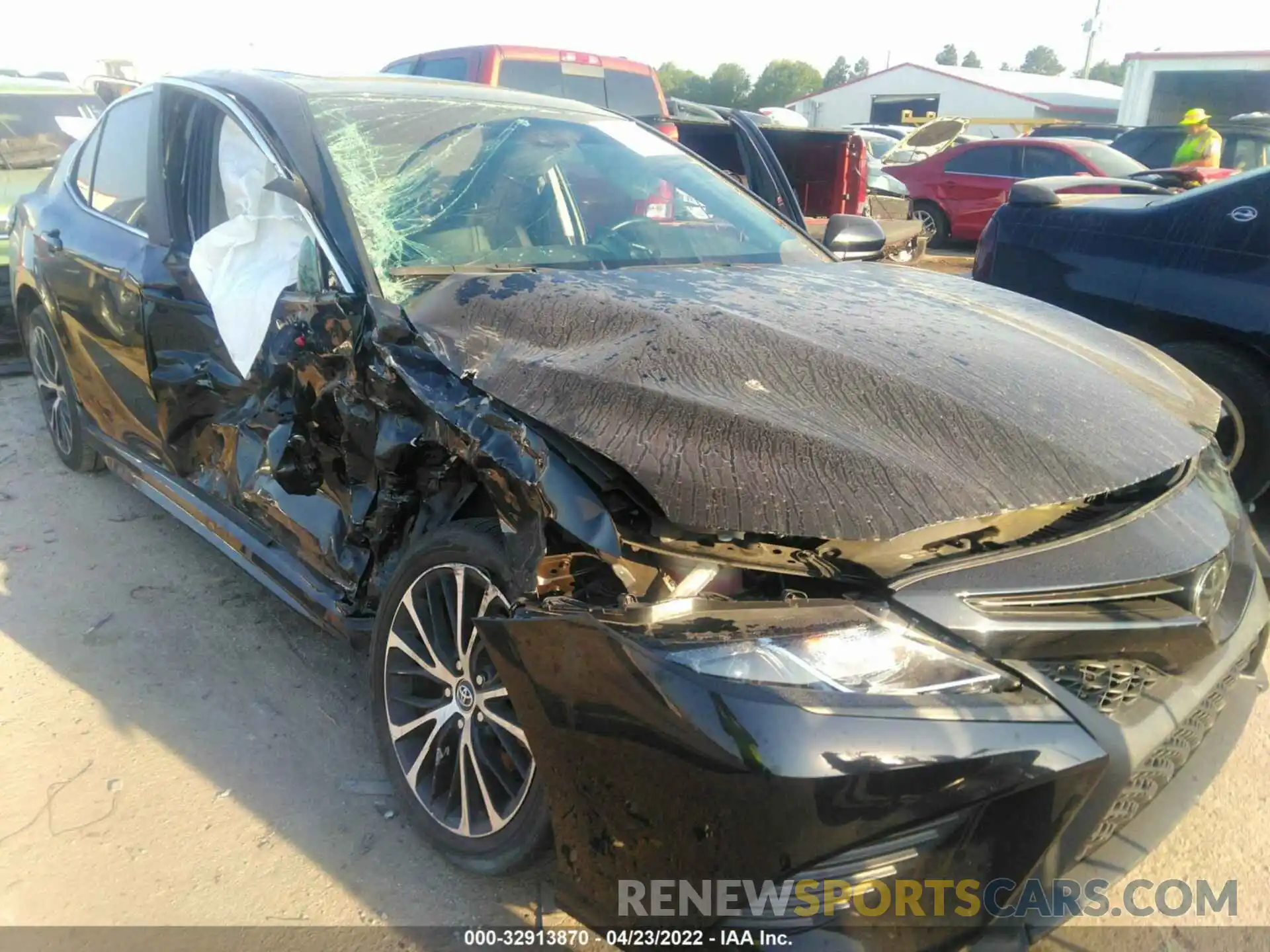 6 Photograph of a damaged car 4T1G11AK7LU896114 TOYOTA CAMRY 2020