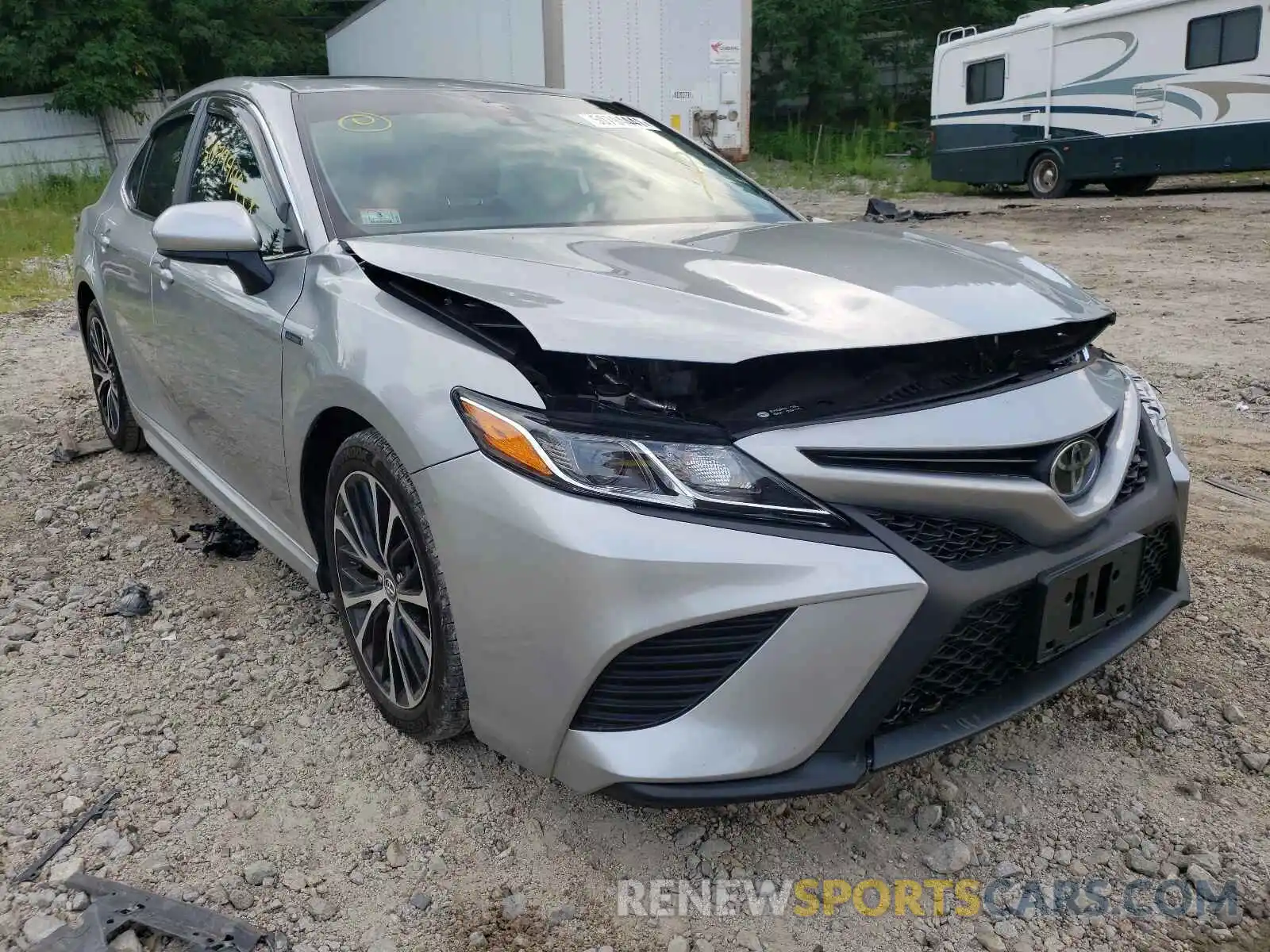 1 Photograph of a damaged car 4T1G11AK7LU897022 TOYOTA CAMRY 2020