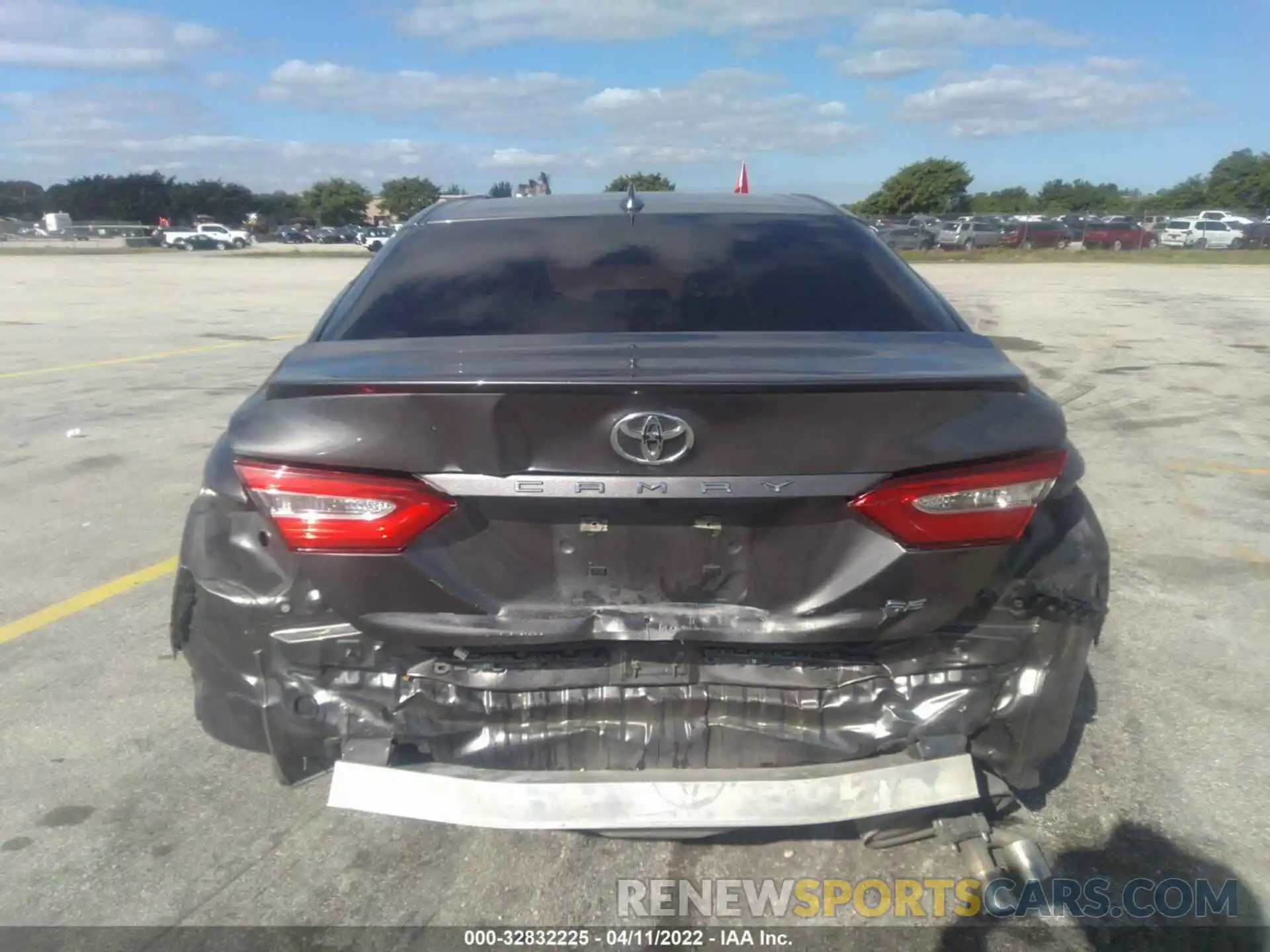 6 Photograph of a damaged car 4T1G11AK7LU902400 TOYOTA CAMRY 2020